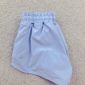 Lululemon hotty hot pastel blue | low rise 2.5 |size 0